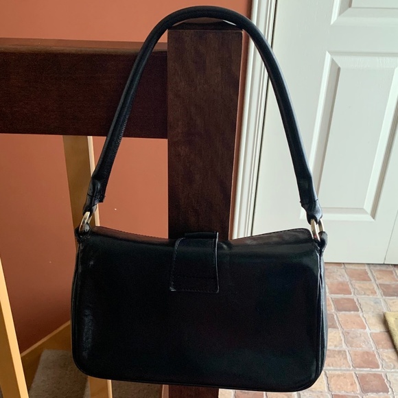 Valentina Black Leather Handbag - Picture 7 of 16